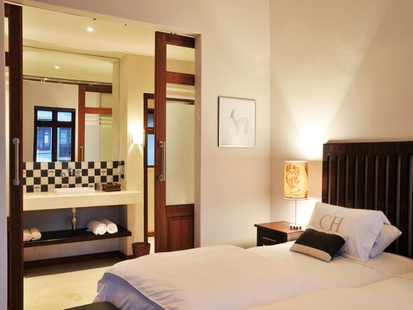 Casterbridge Hollow Boutique Hotel - Bathroom